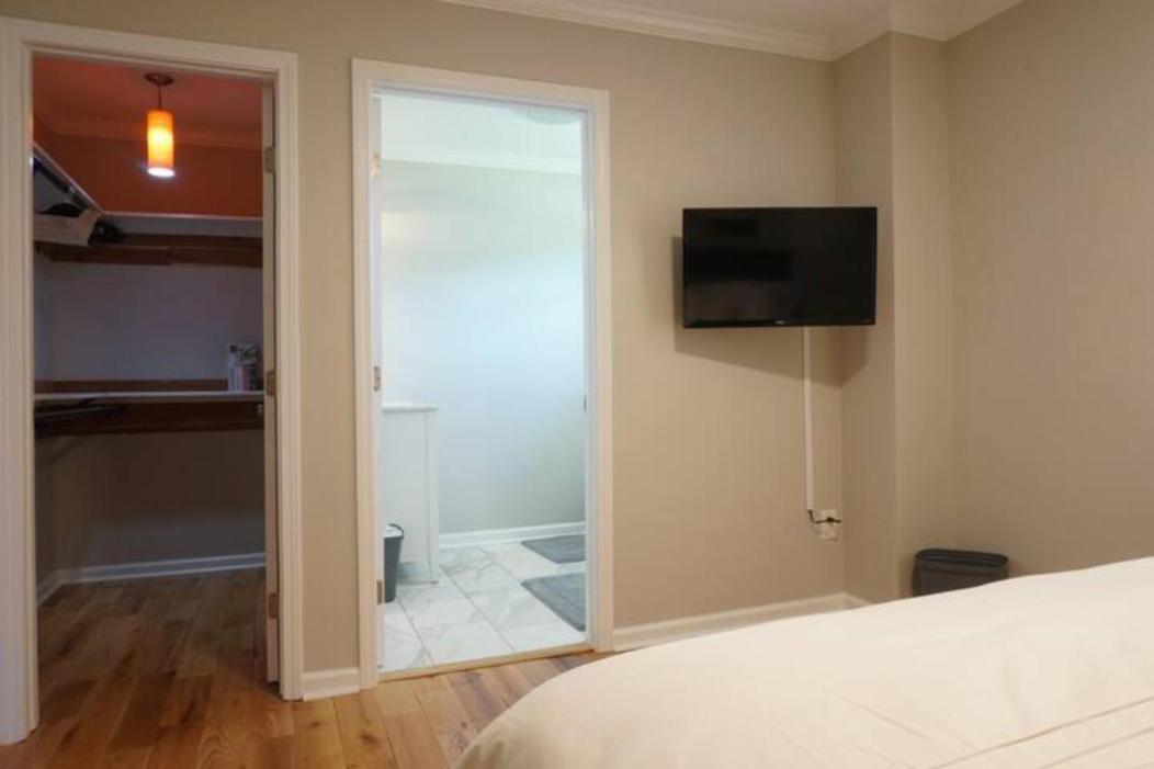 Atlanta Unit 2 Room 2 - Peaceful Weekend Getaway Private Bedroom & Bathroom Eksteriør billede